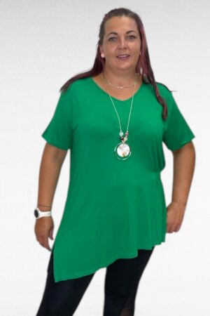 TU.072 - Mugav pehmest materjalist asümmeetrilise lõikega pluus