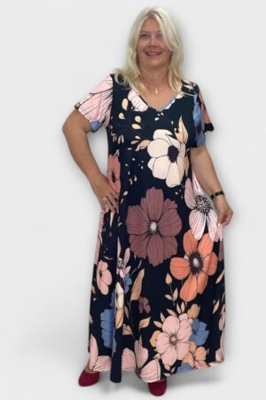 KL.564 - Suure efektse lillemustriga maksikleit "Rose"