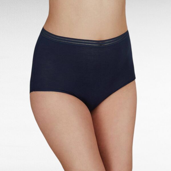 PE.013 - Mustad pitsiga pesupüksid "Marks and Spencer"