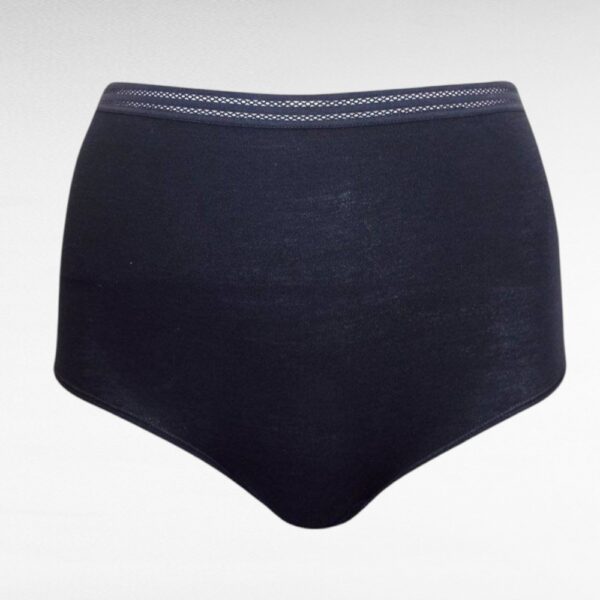 PE.013 - Mustad pitsiga pesupüksid "Marks and Spencer" - Image 2