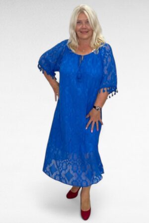 KL.624 - Kaunis alt voodriga pitskleit "Italy Moda"
