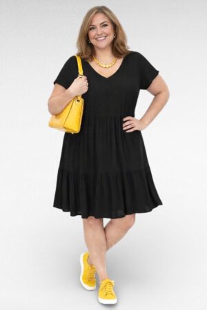 Must kortsuriidest satsiline minikleit "JD Williams" (KL.450)