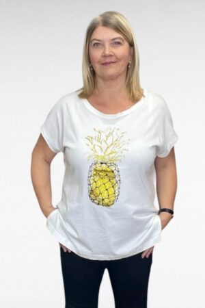 PL.103 - Valge ananassipildiga T-särk "BPC"