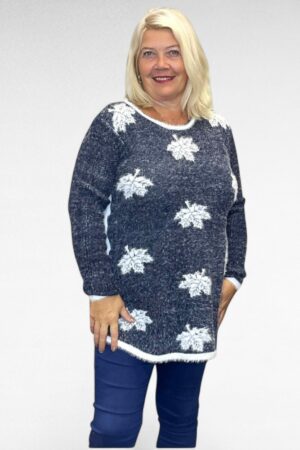 KU.085 - Soe valge lehemustriga karvane sviiter "Liisa"