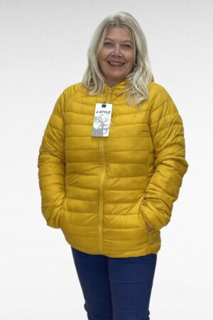 JO.020 - Kvaliteetne ookrikollane sügisjope naistele