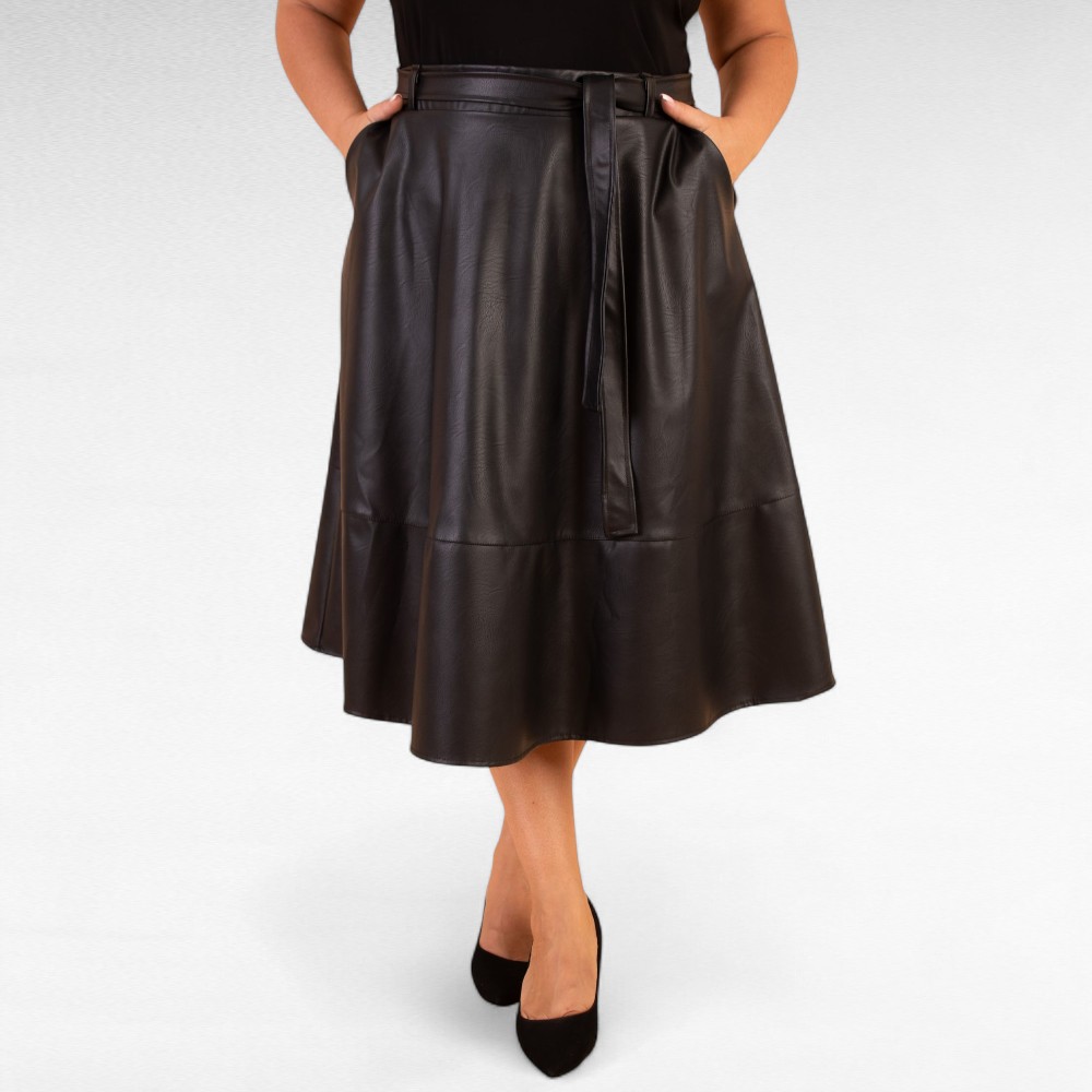 SE.115 - Must alt laienev taskutega kunstnahast seelik "Margaret"