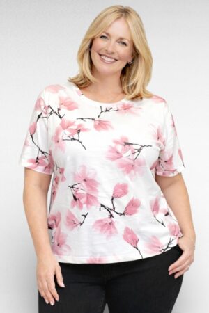 PL.448 - Kauni lillemustriga pluus "Text"