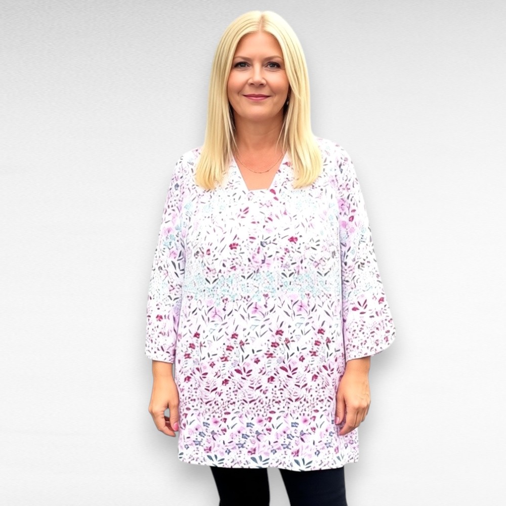 Valge kirju lillemustriga tuunika "Woman Within" (TU.015)