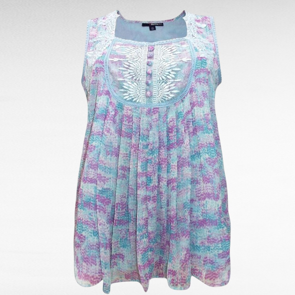 PL.277- Lillakirju pitsi ja tikanditega pluus "Denim 24/7" - Image 2