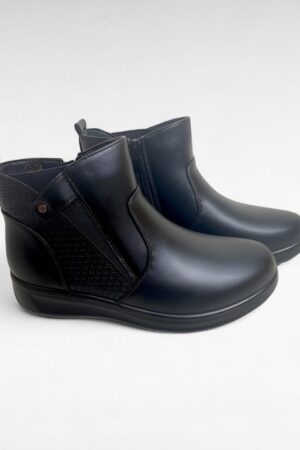 JA.039 - Mugavad Mustad madala tallaga seest kerge fliisvoodriga sügissaapad-vastavad suurusele