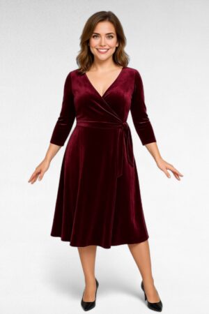 KL.799 - Punane hõlmiklõikega naiselik sametkleit "Sosandar"