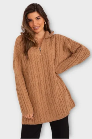 KU.017 - Pikem palmikkoes kaeluse äärest lukuga villasegune sviiter "Badu"