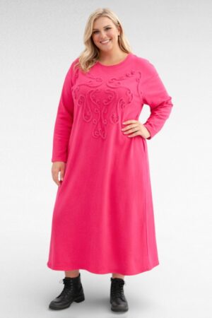 KL.921 - Pikk stiilne tikanditega ehitud taskutega dresskleit Itaaliast