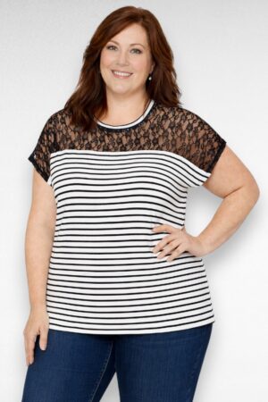 Musta-ja valgetriibuline pitsiga pluus "Capsule" (PL.216)