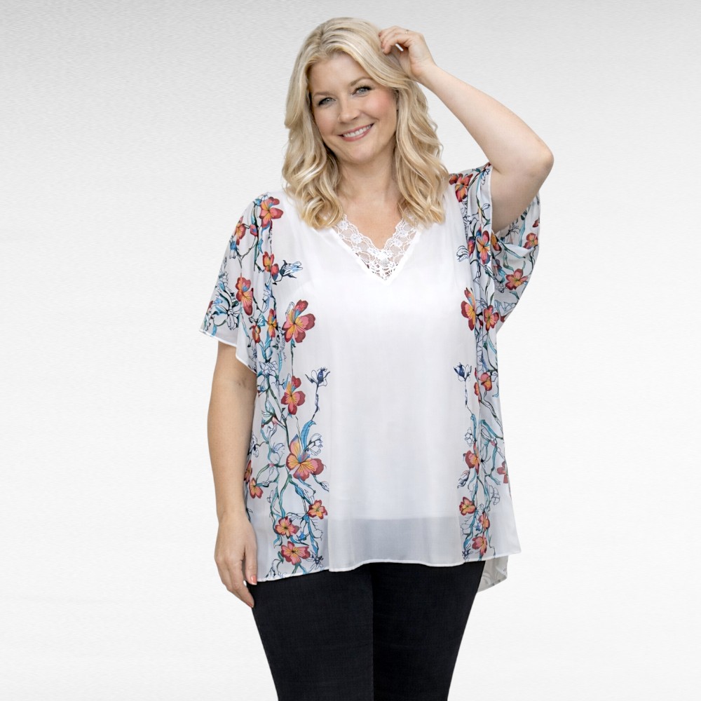 PL.030 - Valge pitskaelusega alt voodriga kaftanpluus "Sheego"