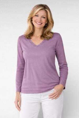 PL.226 -Sirelililla pitskaelusega pikkade varrukatega pluus "Blancheporte"