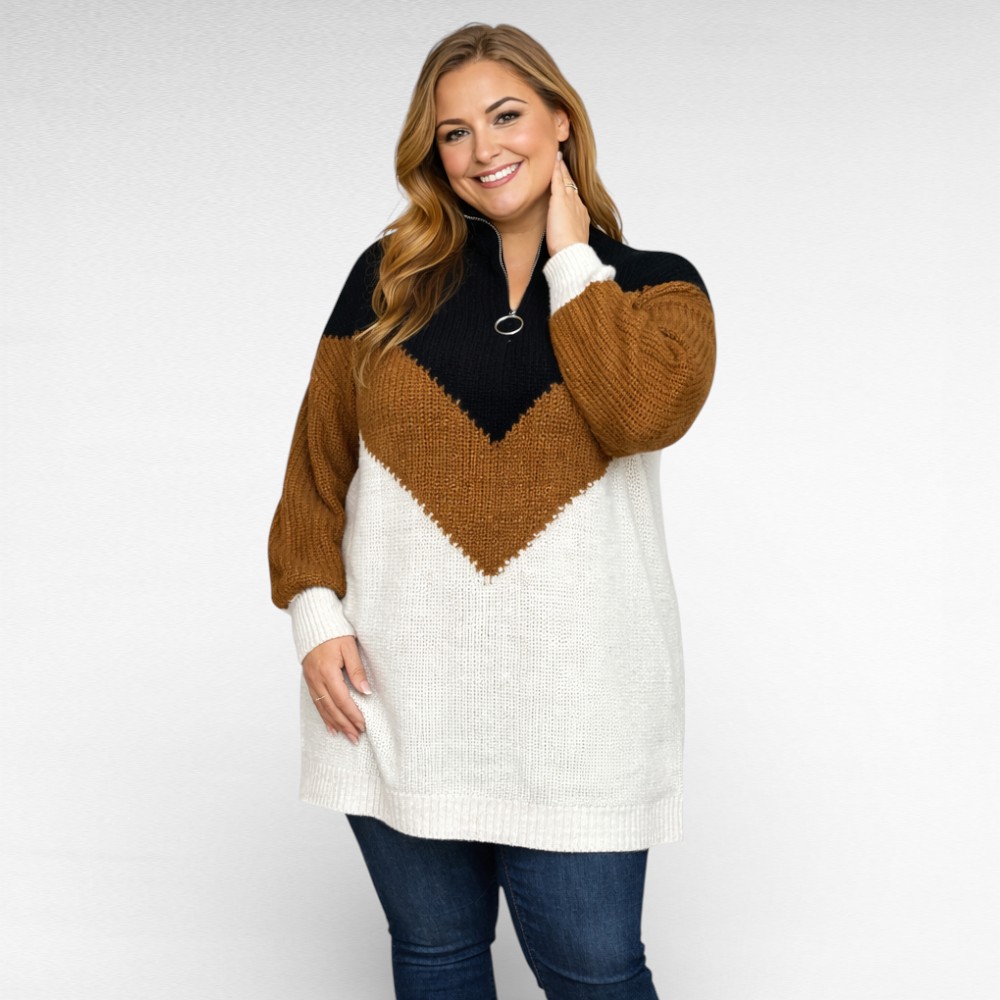 KU.039 - Valge- ja pruunikirju sakilise mustriga ülevalt lukuga sviiter - Image 3