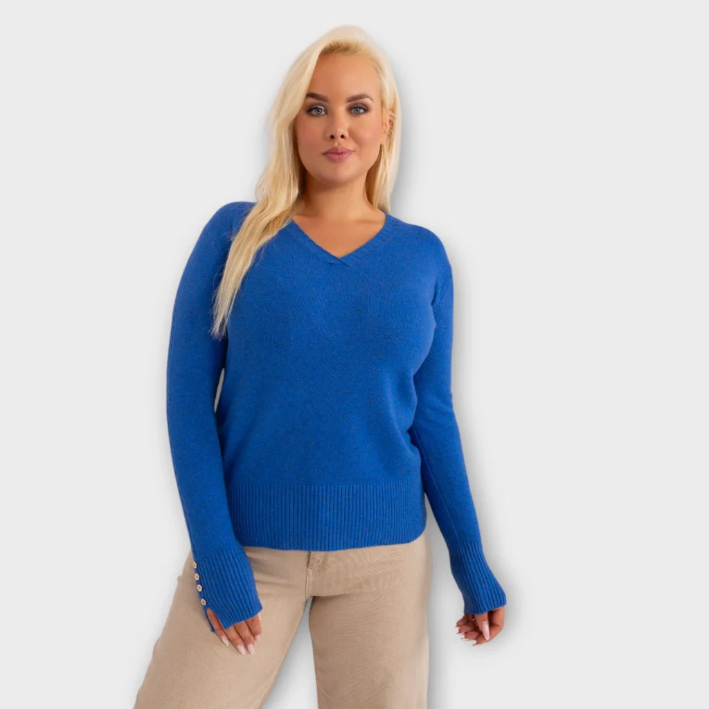 KU.016 - Pehme V-kaelusega nööpidega varrukatega sviiter