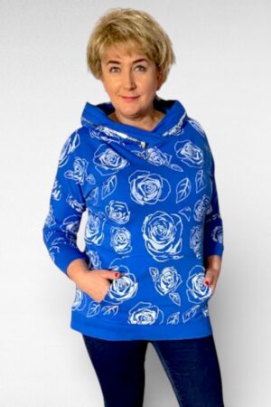 KA.003 - Roosimustriga kapuutsiga pusa "Helvi"