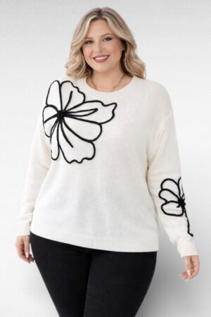 KU.029 - Pehme suure efektse lillemustriga valge sviiter