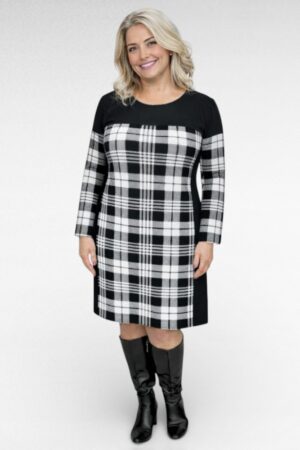 KL.023 - Salendava lõikega ruudulise mustriga kleit "Klaarika"